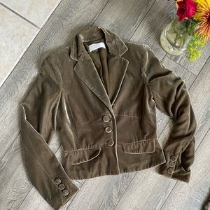 City DKNY women blazer. Color: Olive. Size: 4. Velvet-like material. 🤎